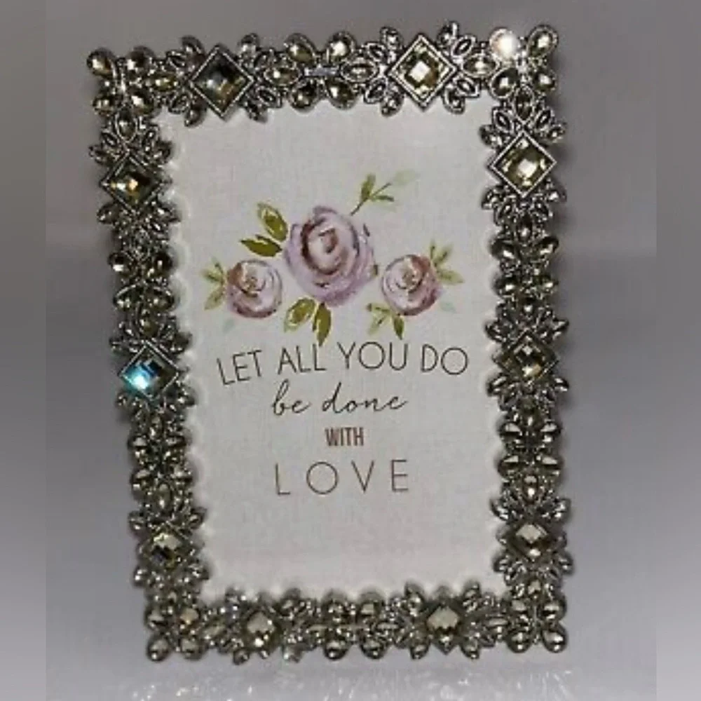 Luxe Collection Picture Photo 4 x 6 Frame NEW with Tags Silver Clear Crystals